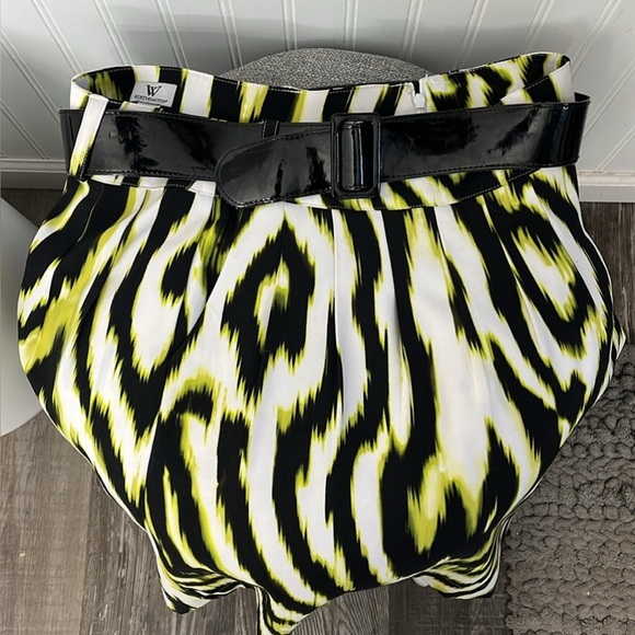 Worthington. Beautiful black and yellow skirt. Size 10. - Picture 1 of 5